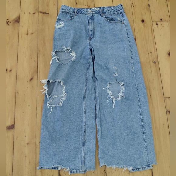 We The Free People Baggy Boyfriend Jeans Distressed Slouchy Wide Leg 32 - Picture 9 of 10